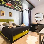 Апартаменты Luxury 7heaven *
